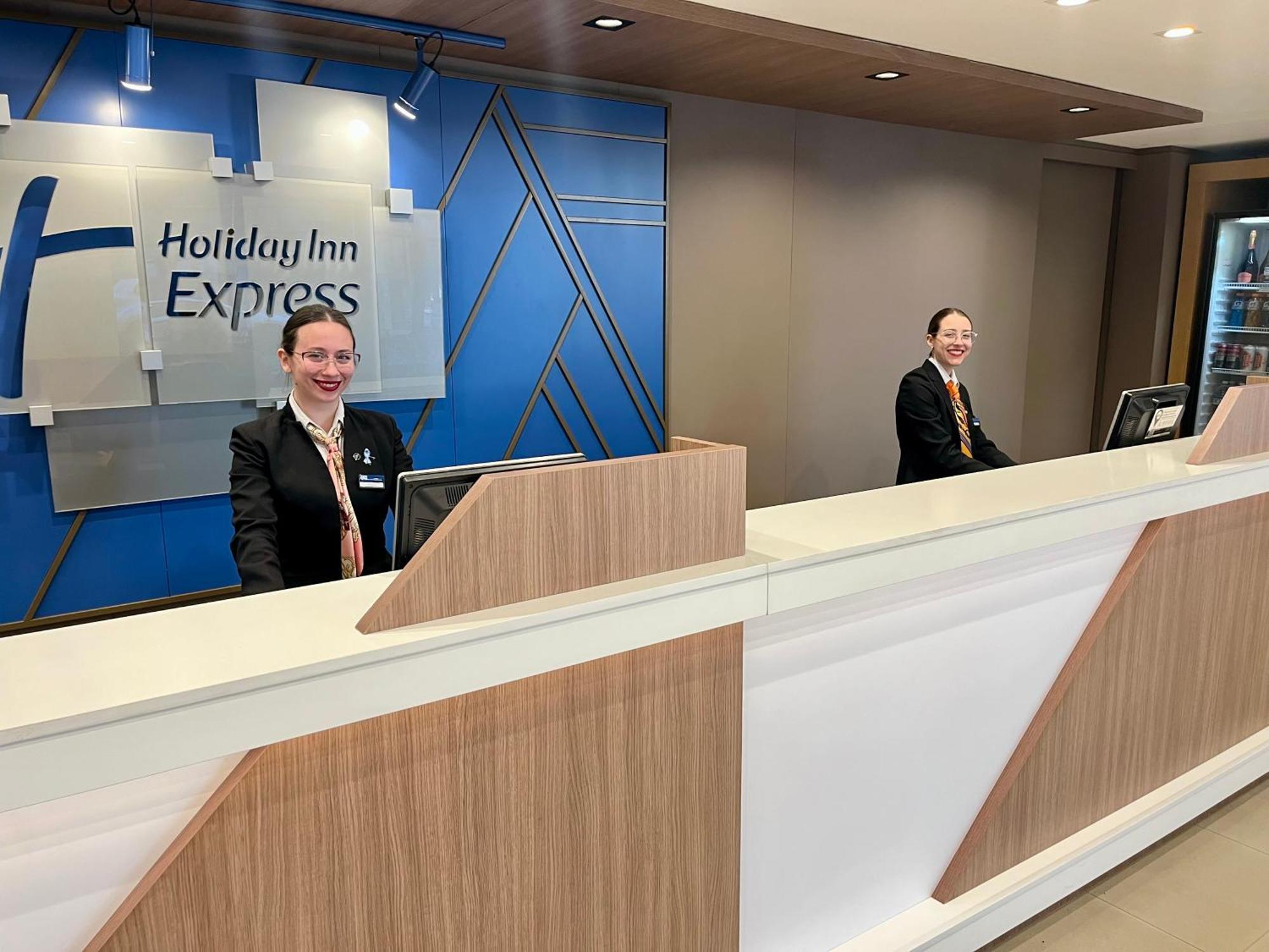 Holiday Inn Express Rosario By Ihg Ngoại thất bức ảnh