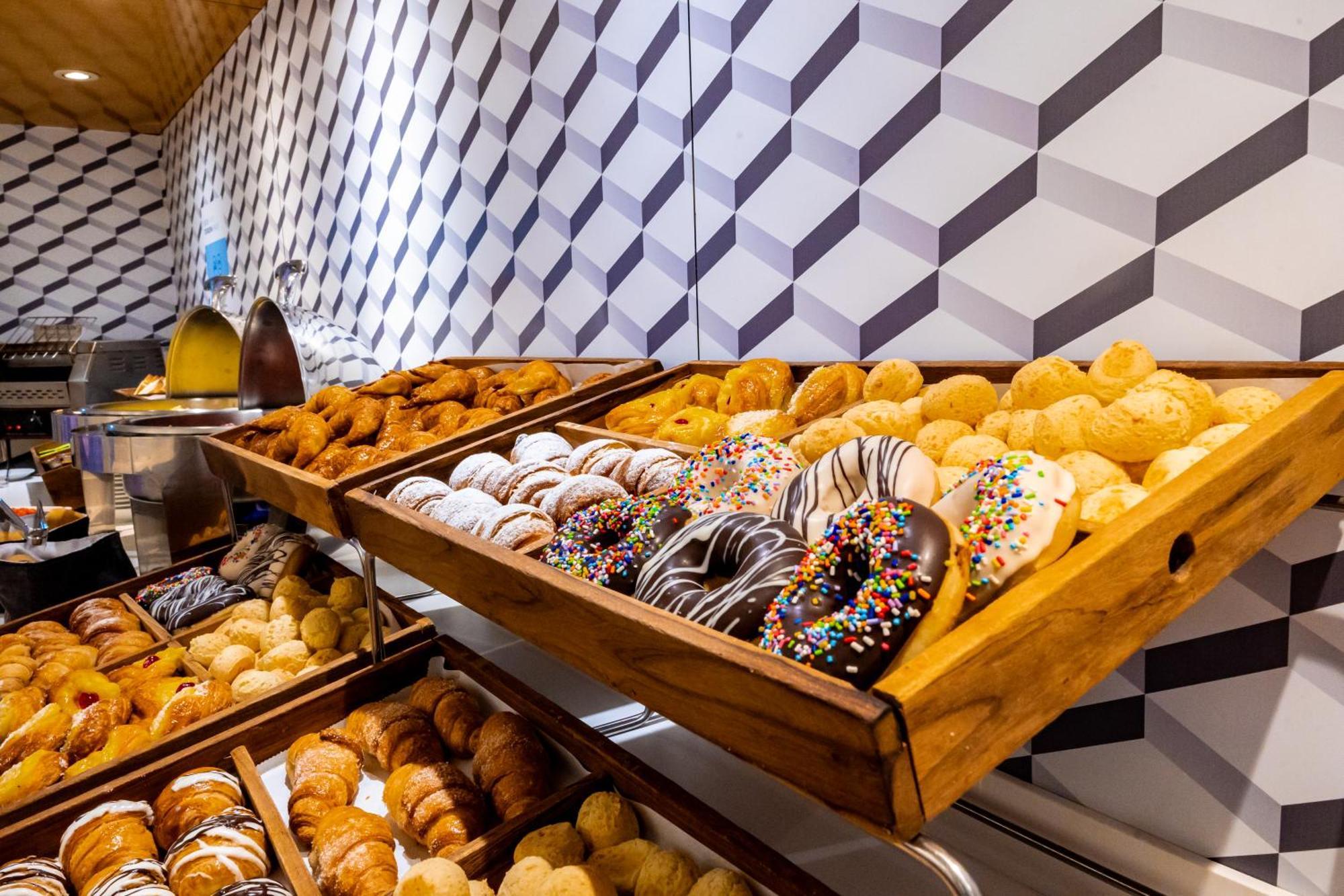 Holiday Inn Express Rosario By Ihg Ngoại thất bức ảnh
